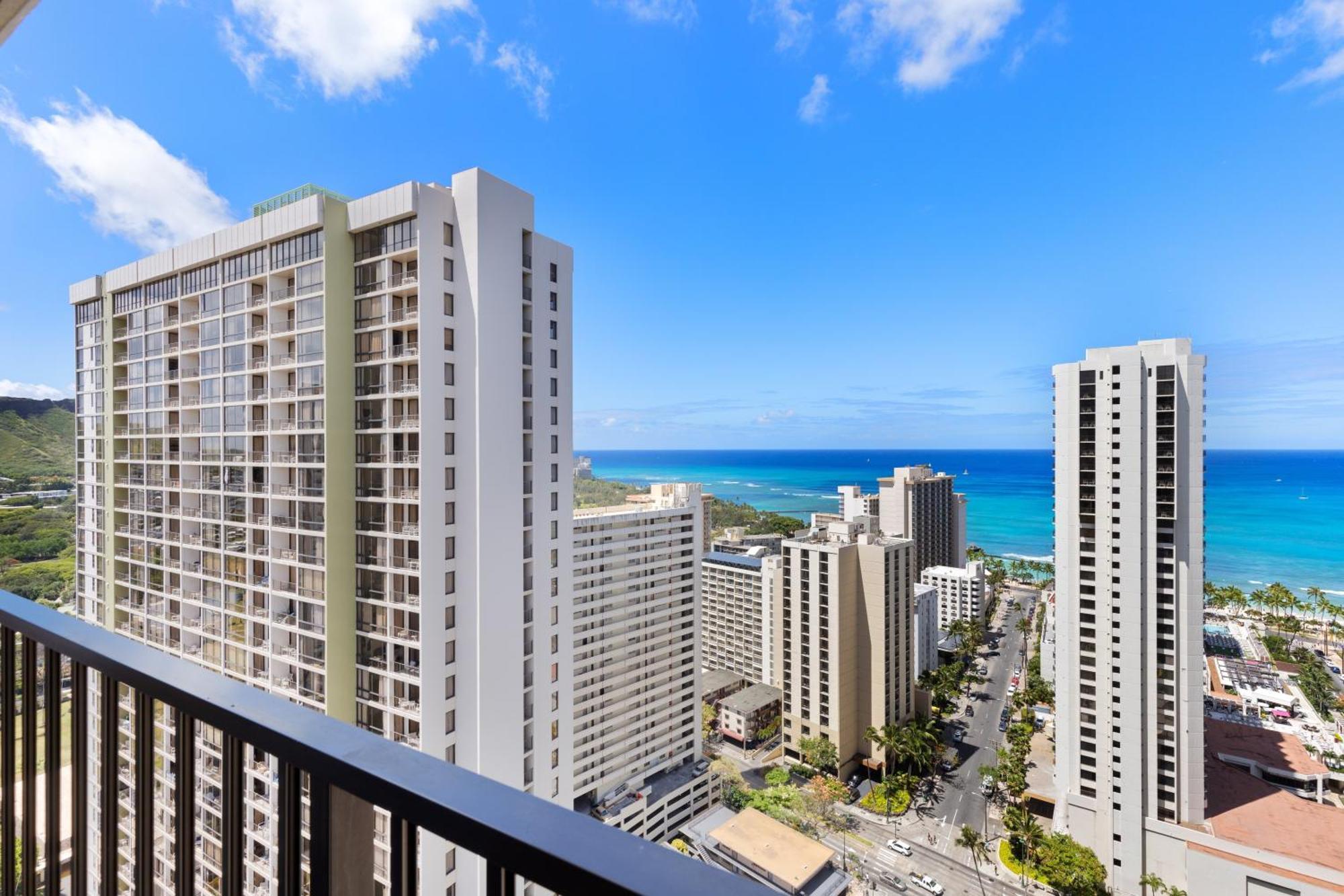 Beautifully Renovated 32Nd Floor Deluxe Ocean View Waikiki Condo Condo Honolulu Exterior photo